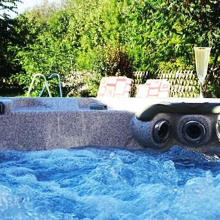 ⁂⁂ Les Herables Cledicihome De Charme // Jaccuzi // Salle De Jeux ⁂⁂ Granges-sur-Vologne